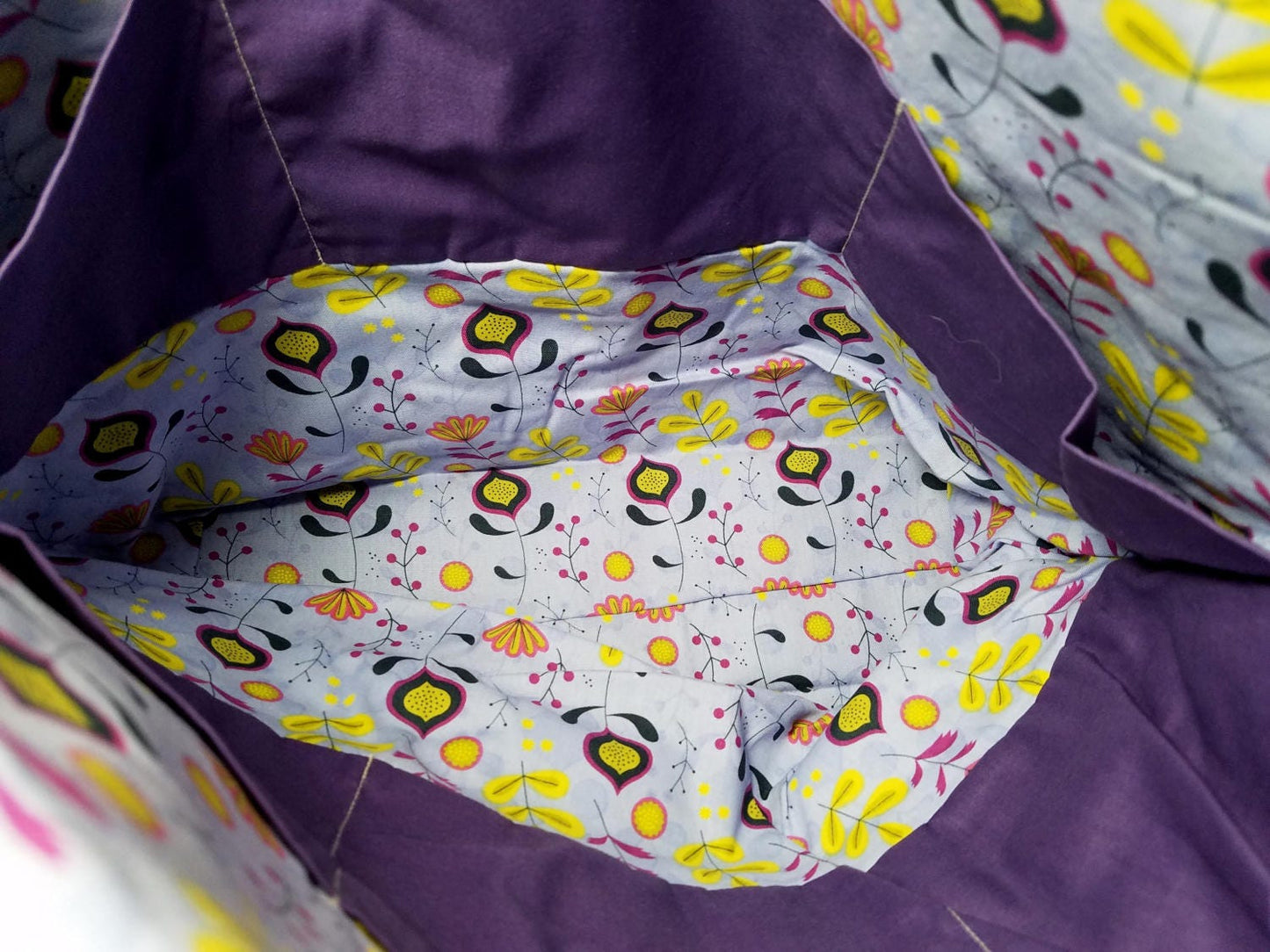 Quilted Shoulder Tote Purse - Purple Paisley