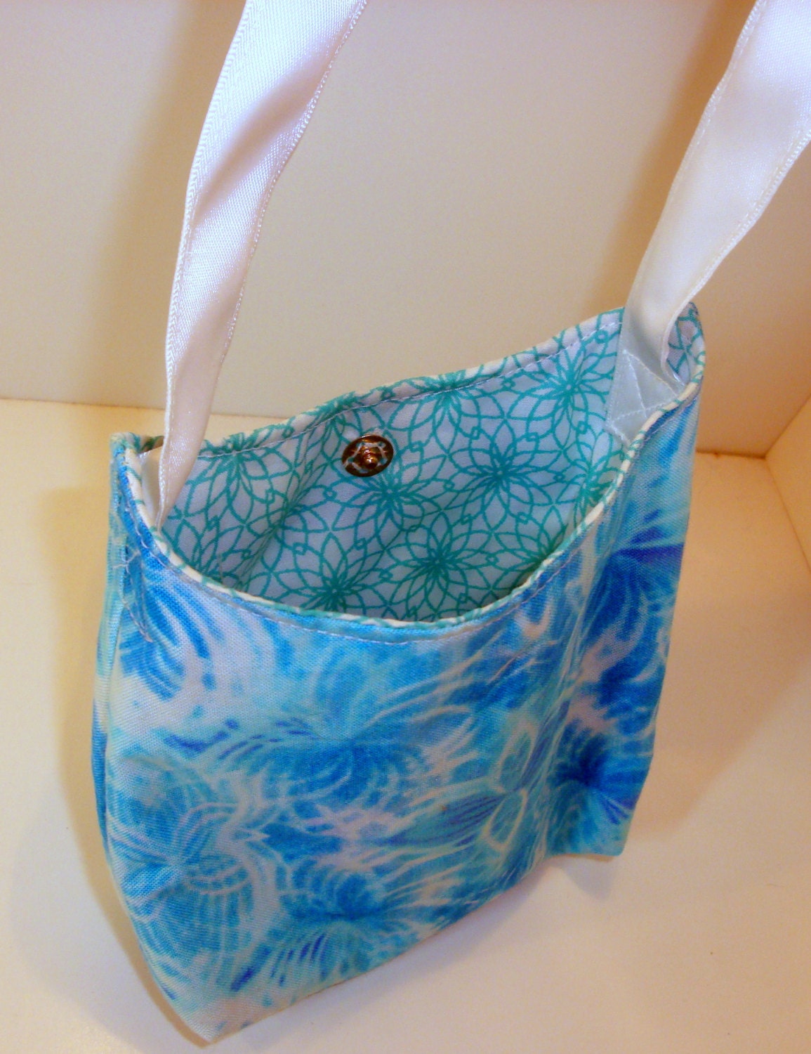 Blue Shoulder Bag / Purse with a Long Handle and a Snap
