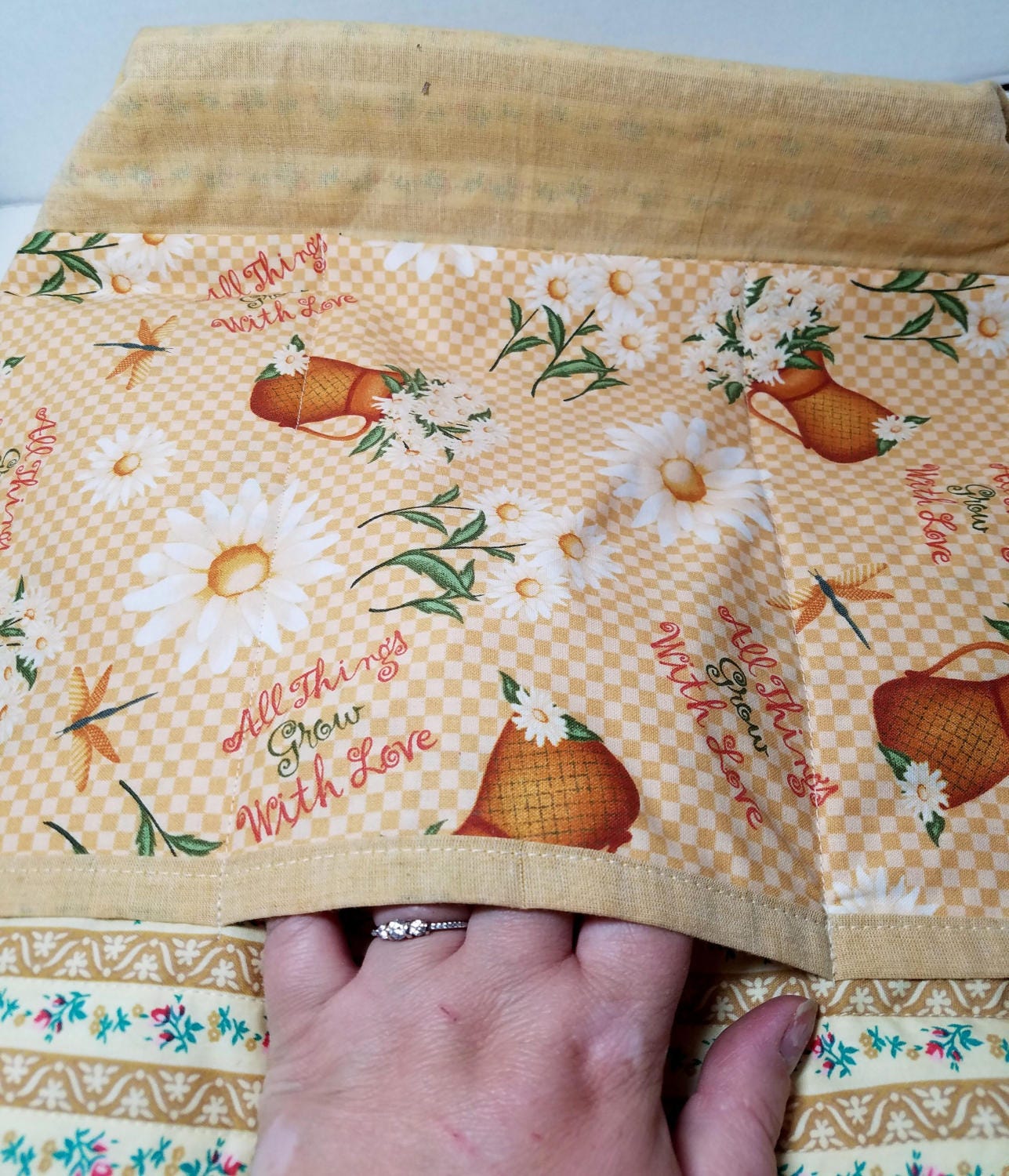 Quilted Shoulder Tote Purse - "All Things Grow with Love" Golden Floral DaisyTote
